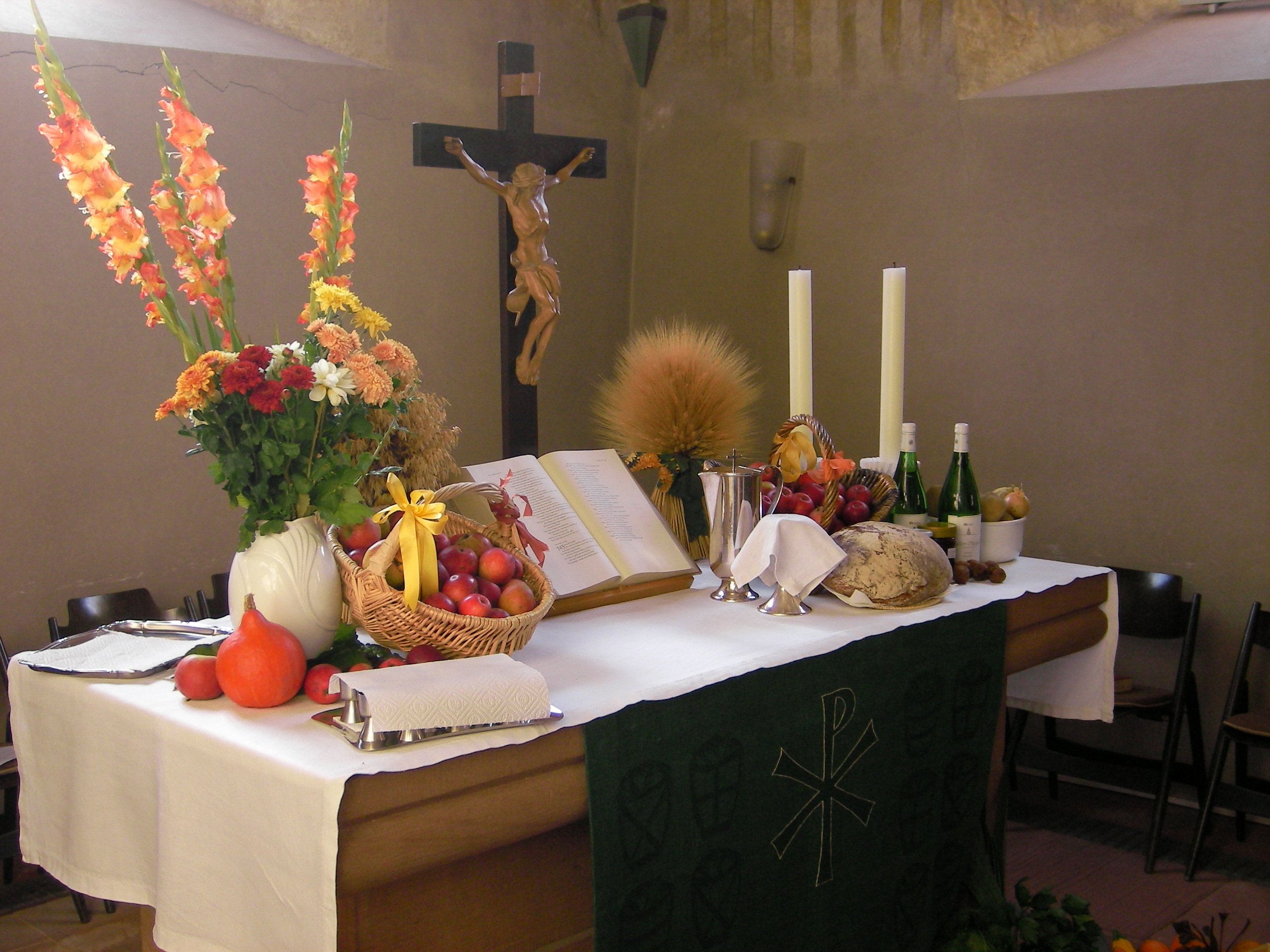 Erntedank-Altar